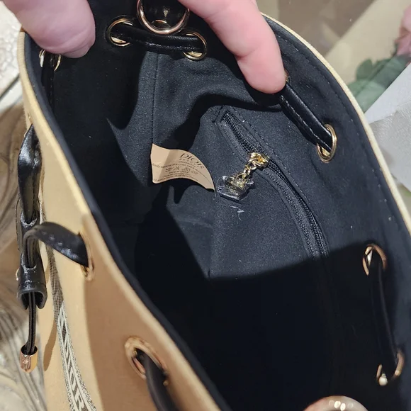 Dior GWP Beige and Black Mini Bucket Bag - Picture 2 of 4